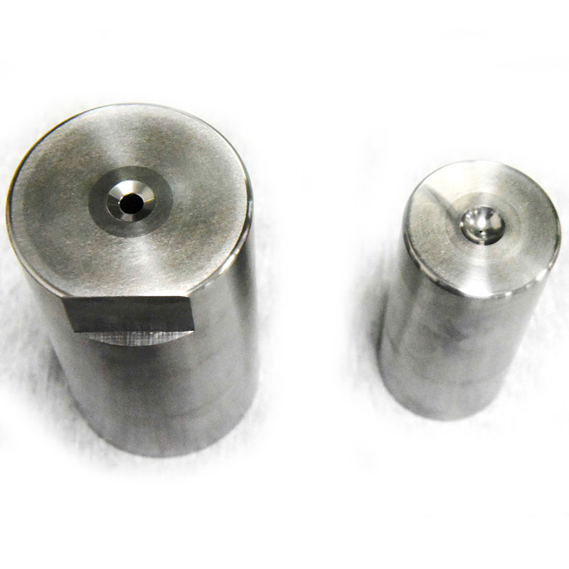 Moldes de carburo de tungstênio de alta resistência resistentes ao desgaste resistentes ao calor de longa duração para componentes automotivos de eletrônica de precisão