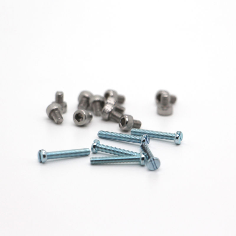 M0.5-M3 Parafusos de precisão Phillips para móveis