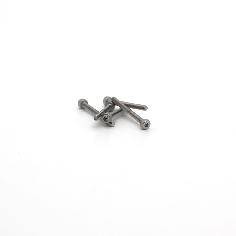 Micro parafusos de alta precisão M0.5-M3.0 para dispositivos portáteis CNC Machined 0.01mm Tolerância
