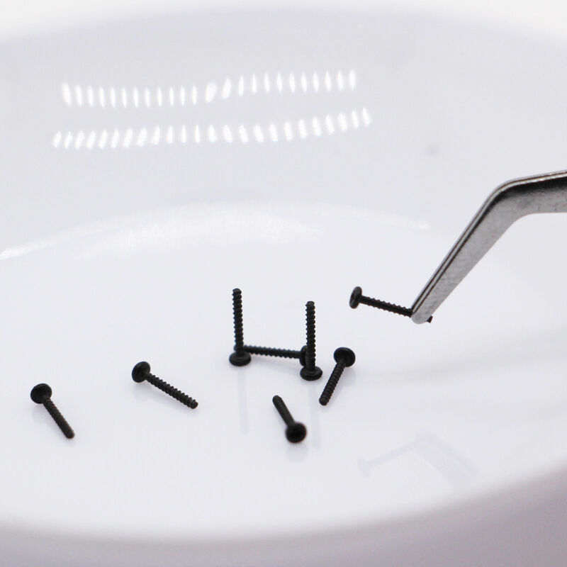 Parafusos de níquel revestidos de zinco revestidos de óxido negro parafusos de auto-aperto de precisão para aplicações industriais