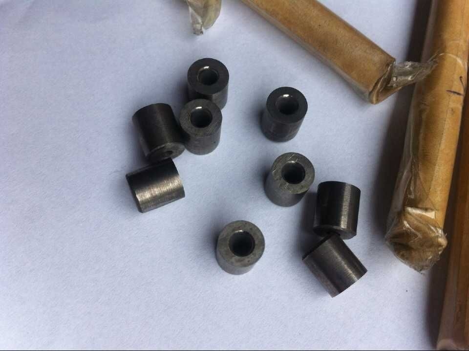 Fornecedor Importação Processo de matriz de carburo de tungstênio para perfuração de precisão e D2 SKD11 HRC58-60 Material Boa qualidade